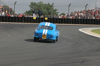 Retour dans le passé - Course voitures historiques Le Mans 2007 